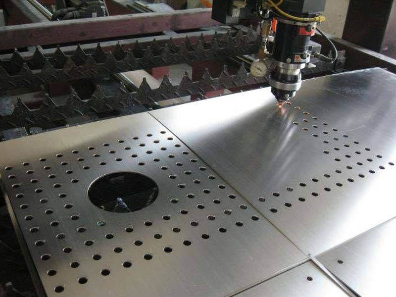 metal laser cutting service